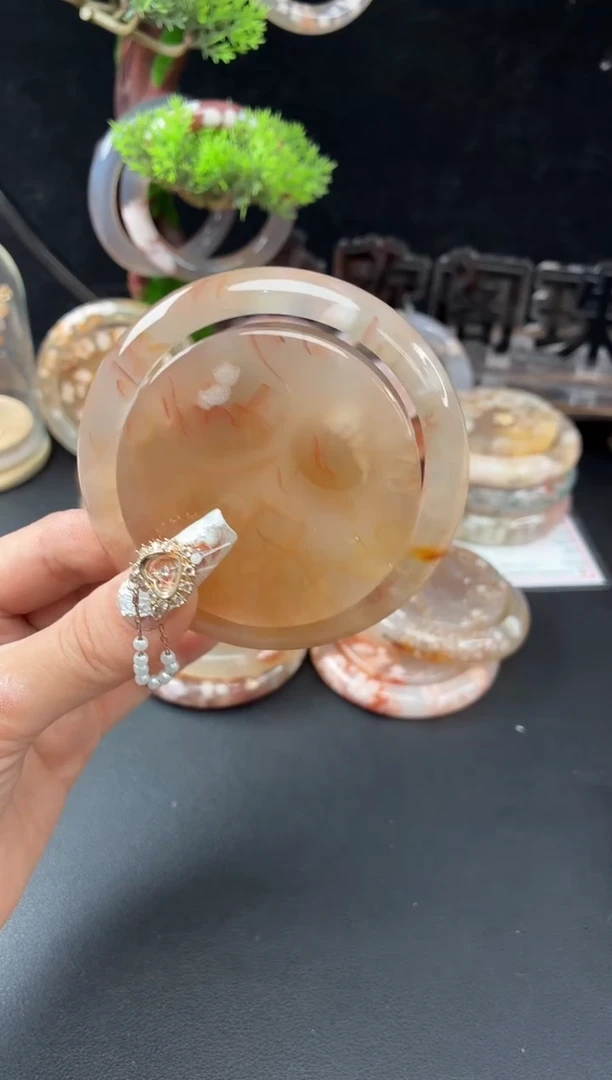 未镶嵌手镯（圆镯）石英质玉秋*61.9