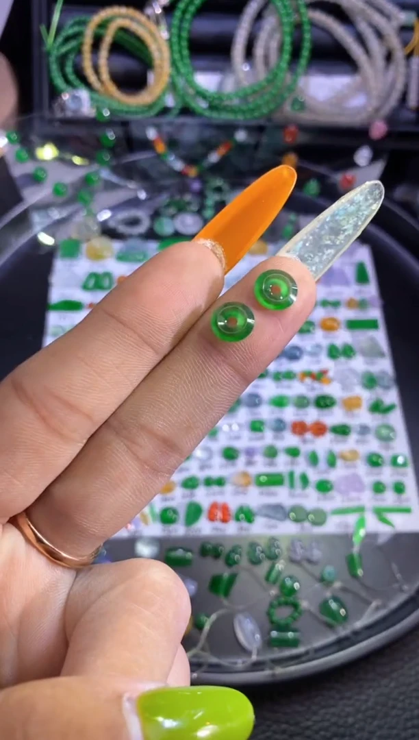 未镶嵌挂件翡翠圈