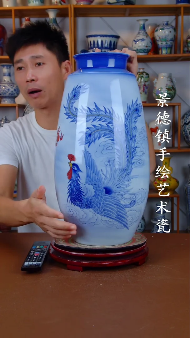 现代景德镇手工手绘陶瓷摆件41