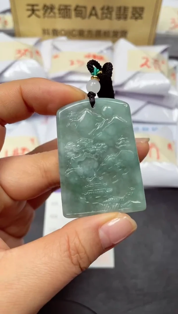 颈饰未镶嵌翡翠天然缅甸翡翠A货