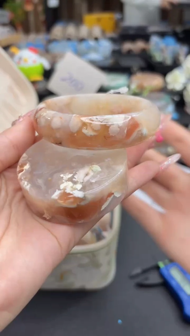 未镶嵌手镯石英质玉64(60圈赠送镯心)