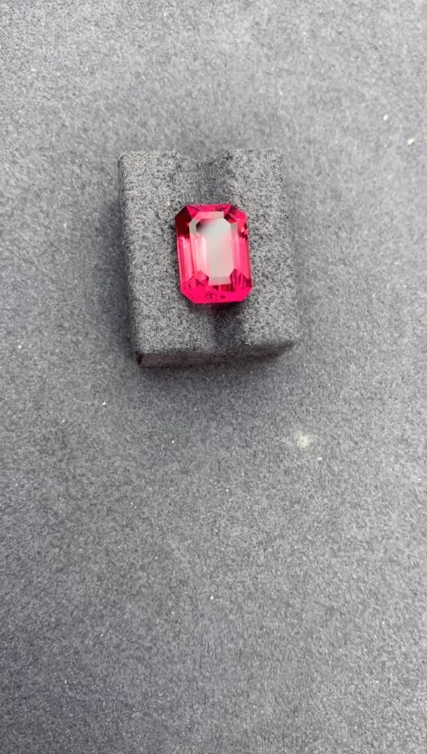 【闪购商品】碧玺裸石未镶嵌8.8ct卢比莱