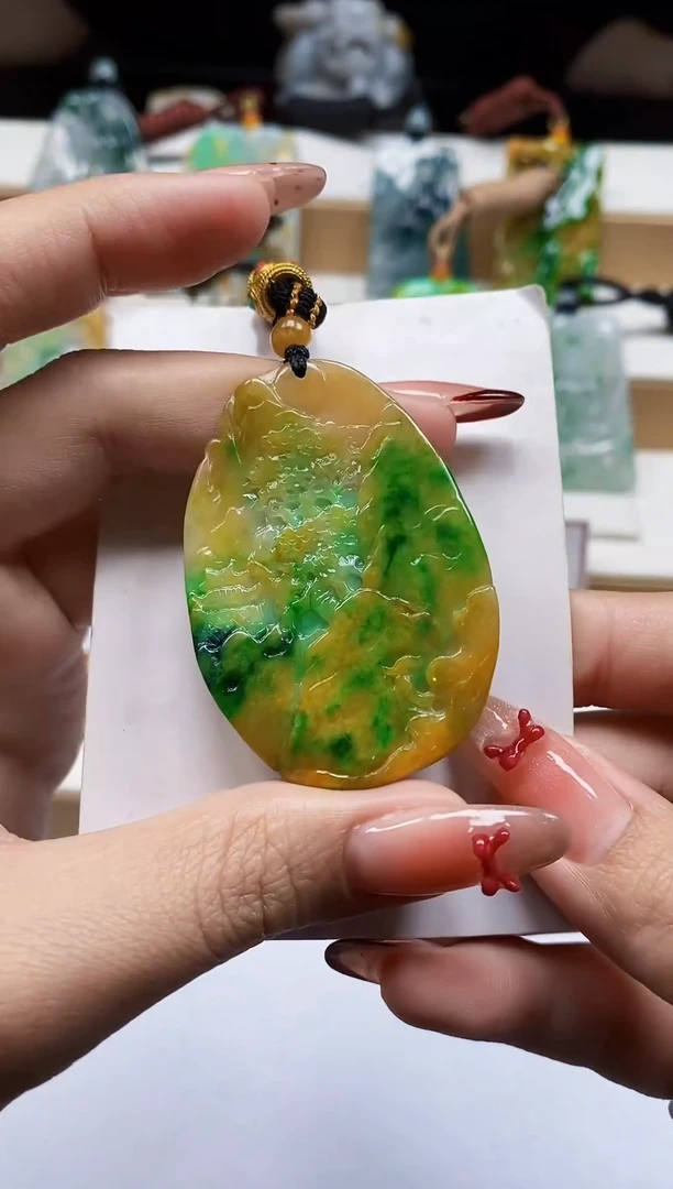 颈饰未镶嵌翡翠翡翠A货