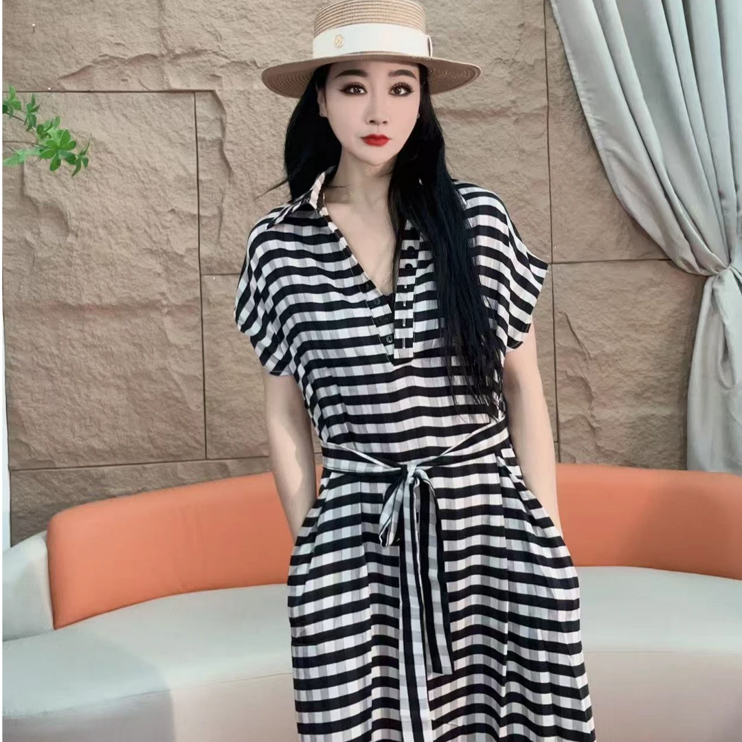 299（安言服饰）时尚宽松显瘦格纹休闲连衣裙夏季新款洋气气质个性