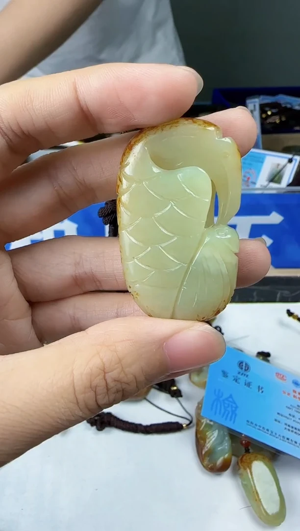 和田玉未镶嵌颈饰1
