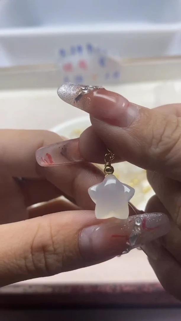 【闪购商品】南红玛瑙颈饰银S800镶嵌x226荔枝冻星星*2颗