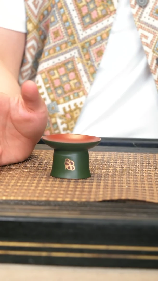 茶壶紫砂13《高足盖置》皮球花
