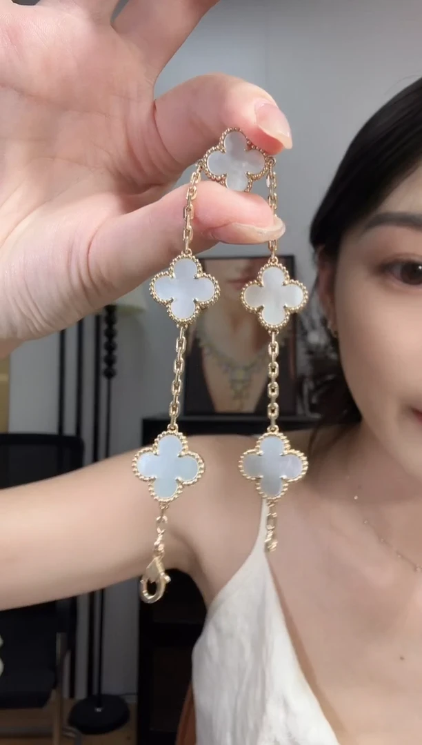 18K金镶嵌贝壳（贝母）手链白色k黄五花手链GHJ