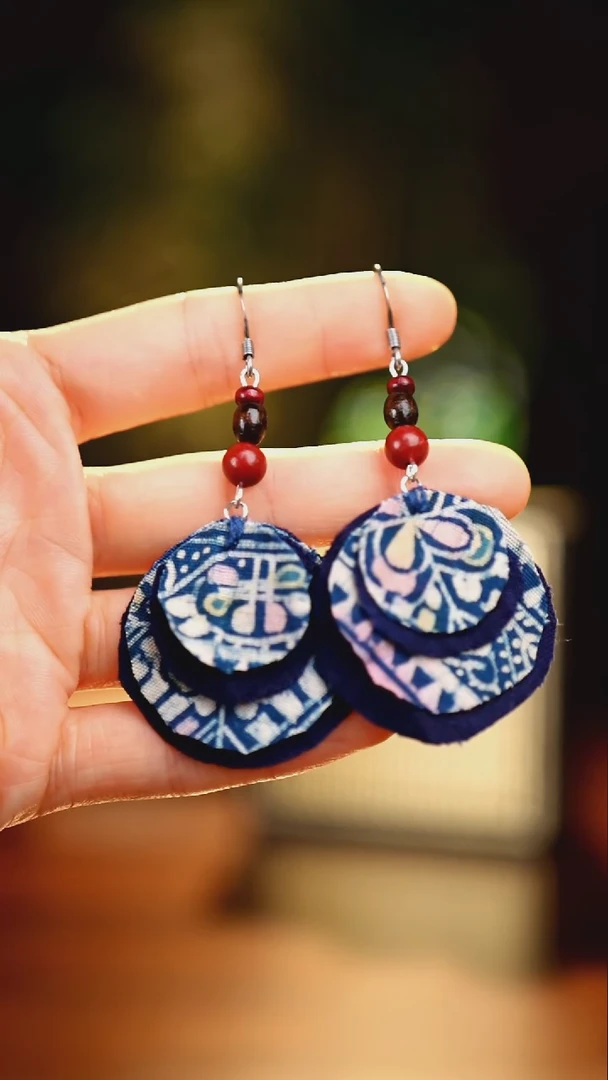 刺绣私人定制苗族手工A965