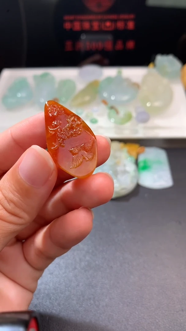 未镶嵌定制翡翠