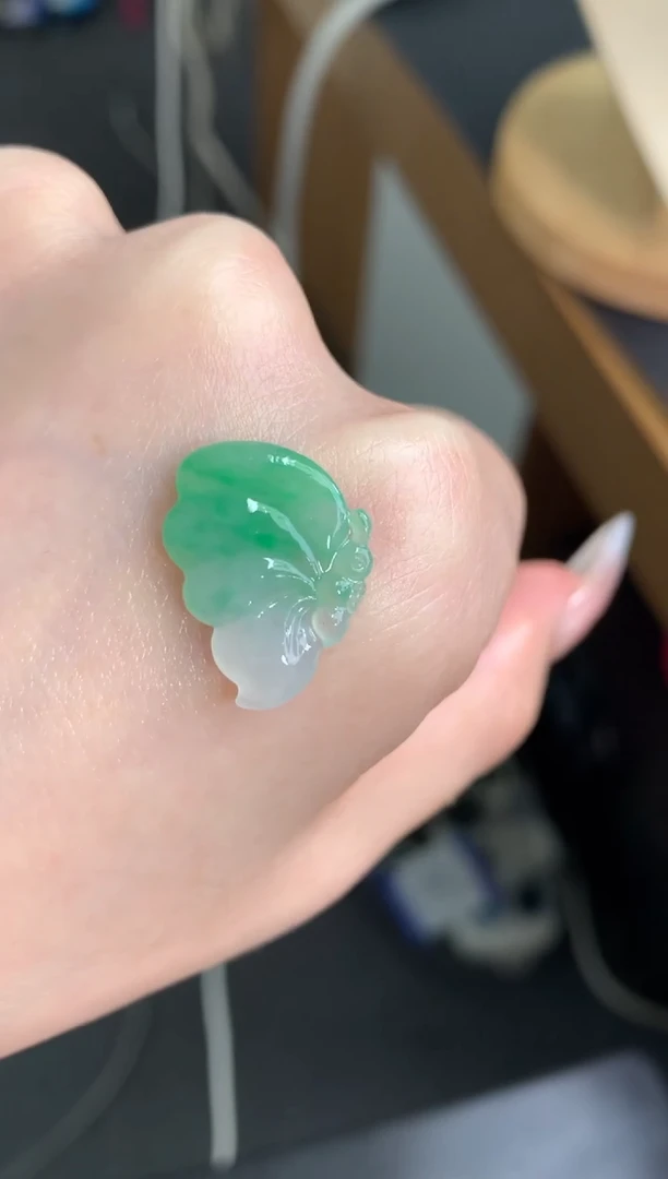 未镶嵌定制翡翠蝴蝶仙子