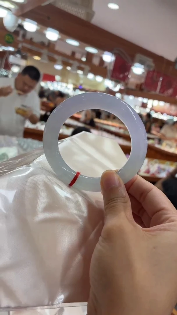 未镶嵌翡翠手镯定制翡翠意向金18w