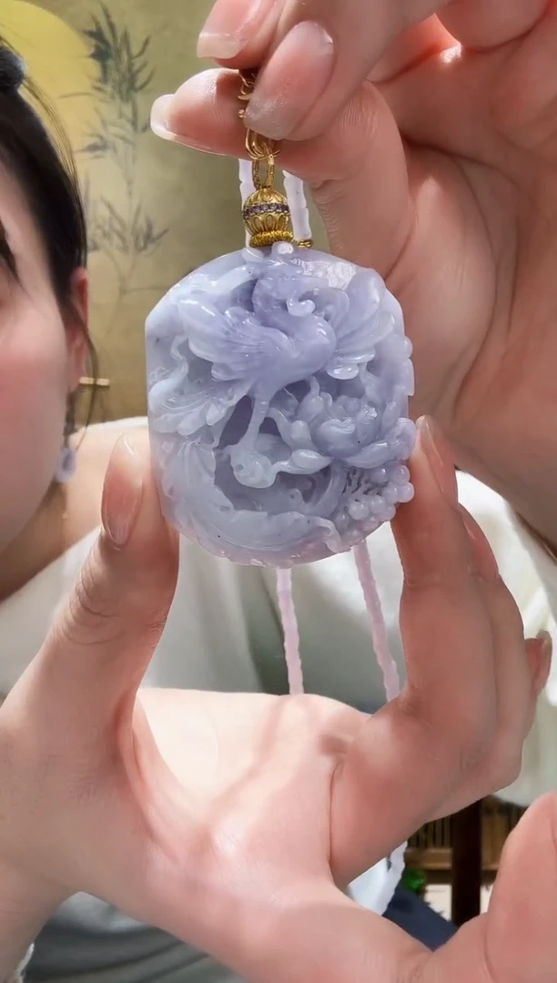 颈饰未镶嵌翡翠吊坠