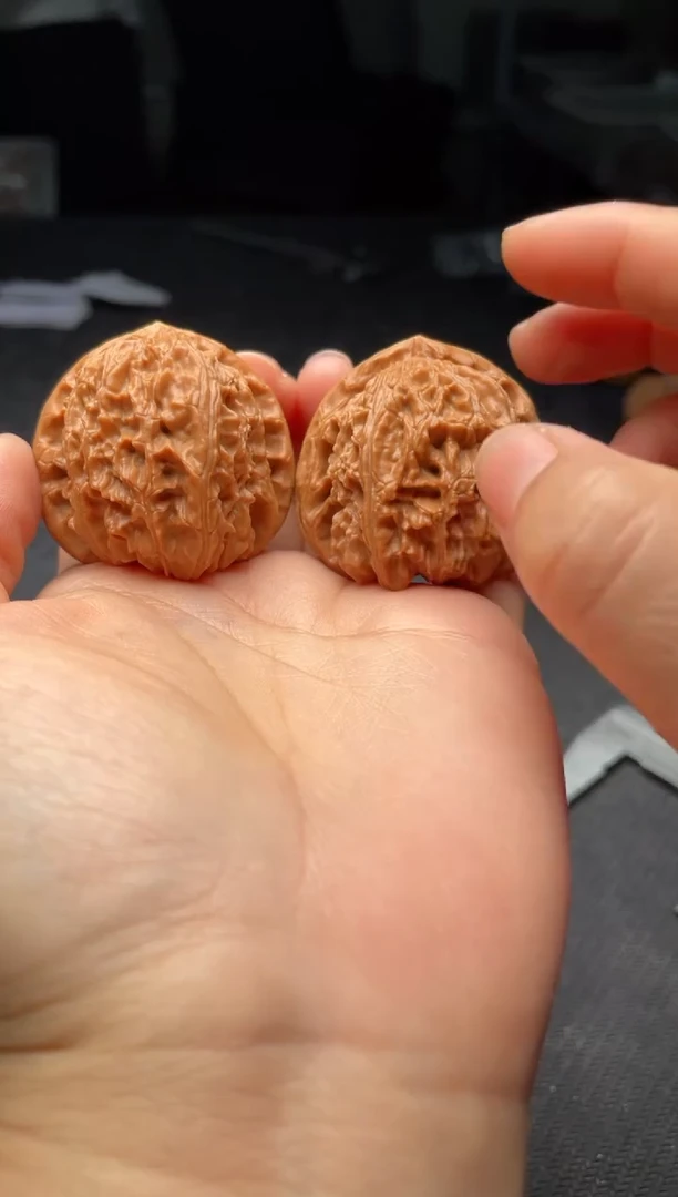 把件文玩核桃w235 白狮子41尺