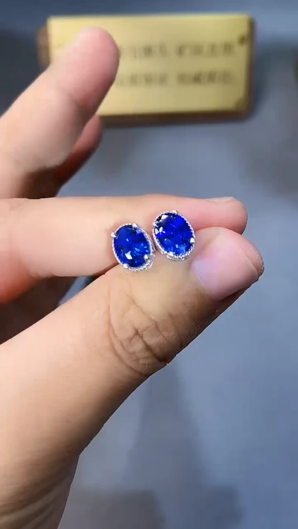 【闪购商品】蓝宝石耳饰银S925镶嵌321