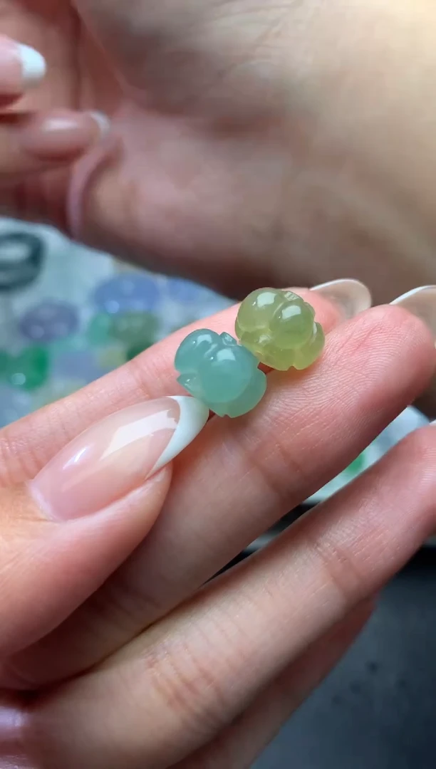 未镶嵌定制翡翠毛货  10-7.6
