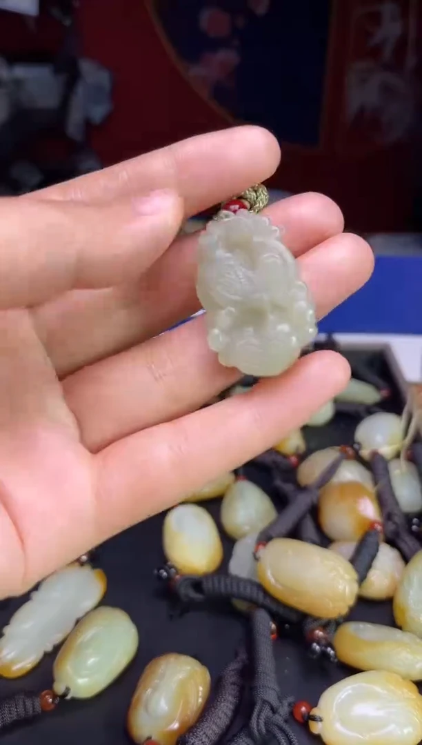颈饰未镶嵌和田玉123