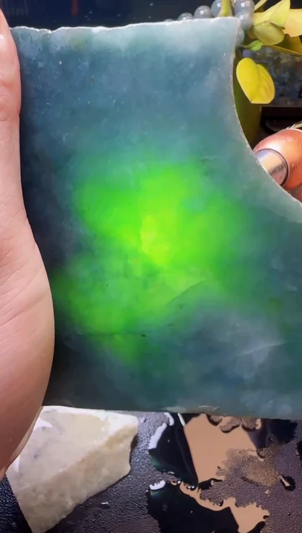 翡翠未镶嵌颈饰 天然缅甸A货翡翠272