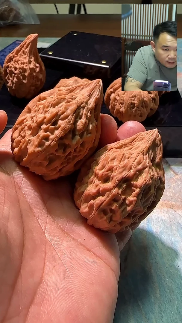 吊坠文玩核桃半*烟火焰山