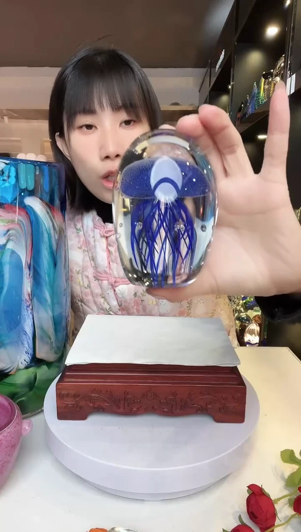 【闪购商品】茶盏手工六琉璃水母球作品