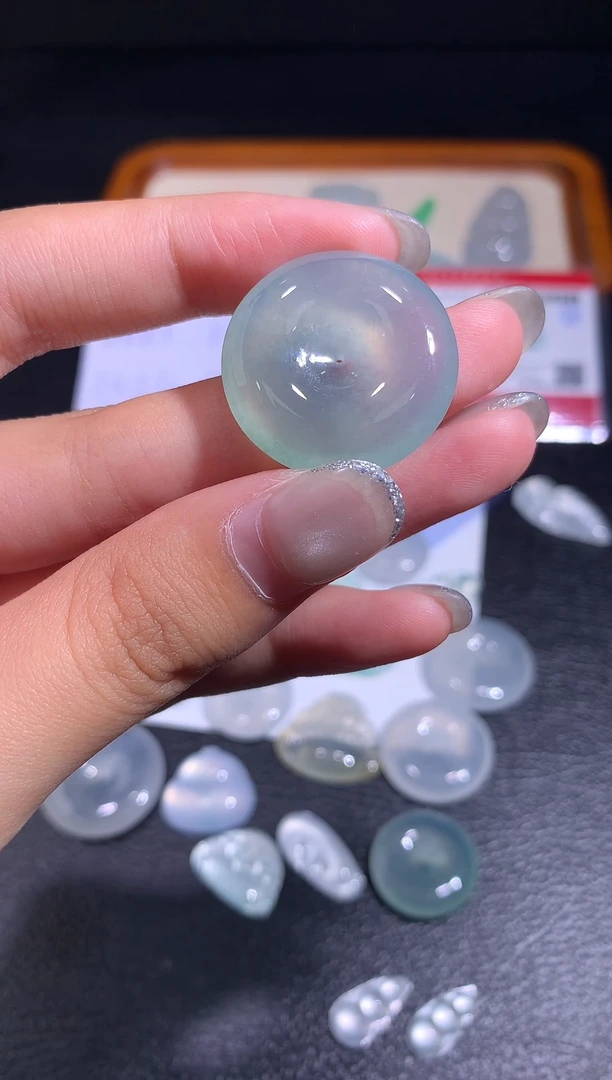 颈饰未镶嵌翡翠扣子