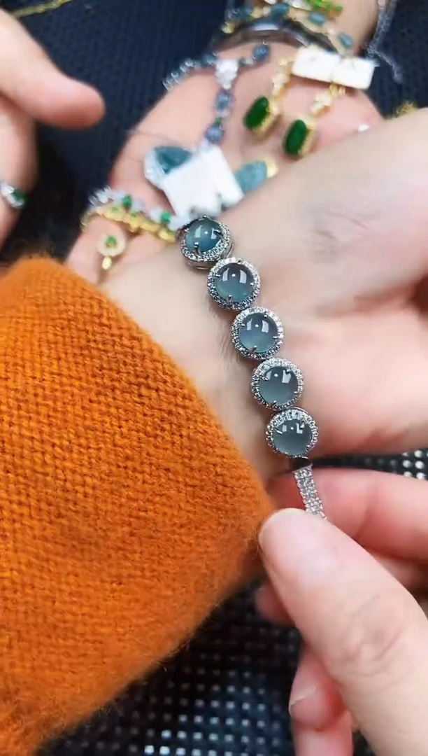 【闪购商品】翡翠手链未镶嵌1111111111