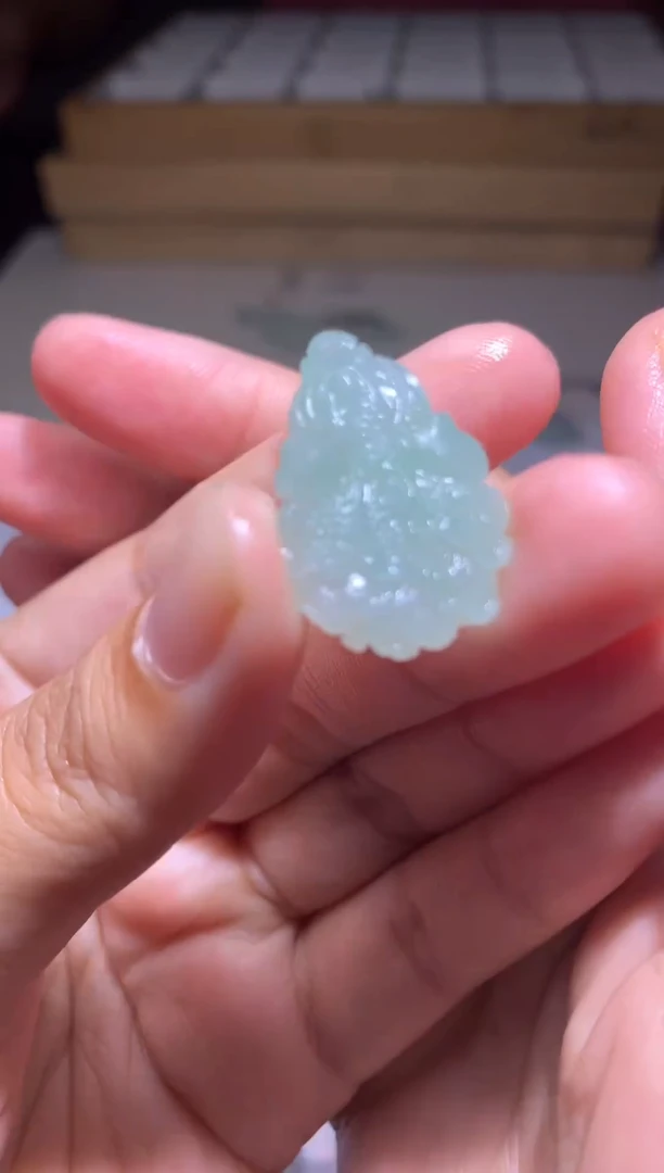 未镶嵌定制翡翠毛货