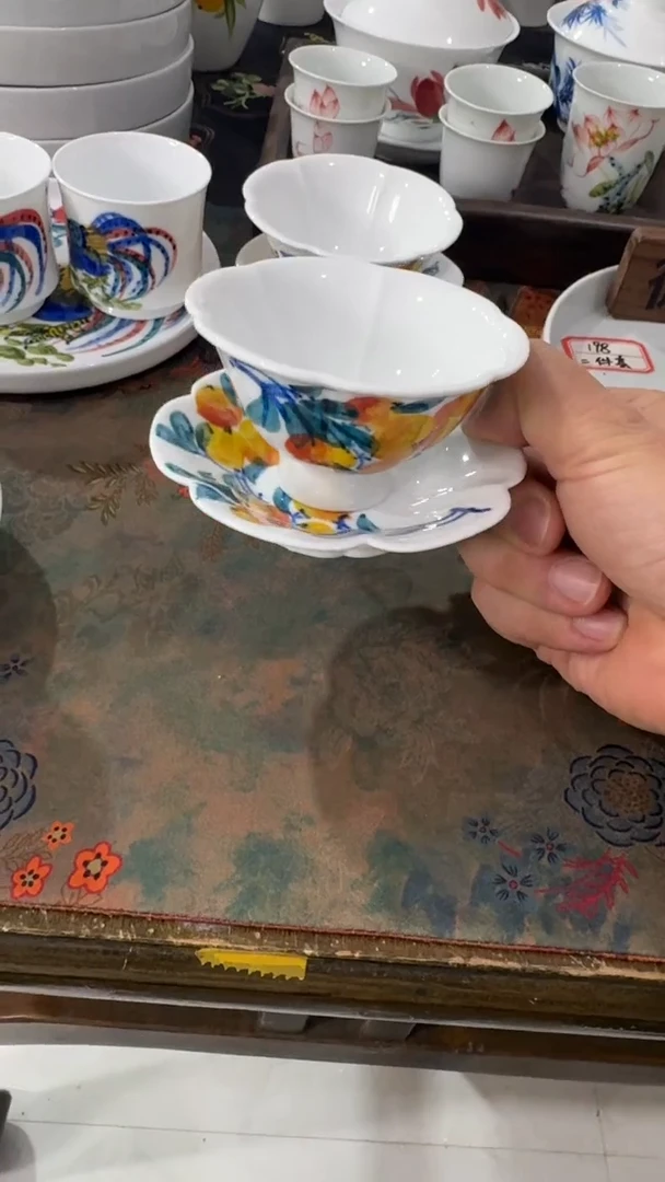 其他景德镇高温瓷（花口杯一套）福利价微瑕