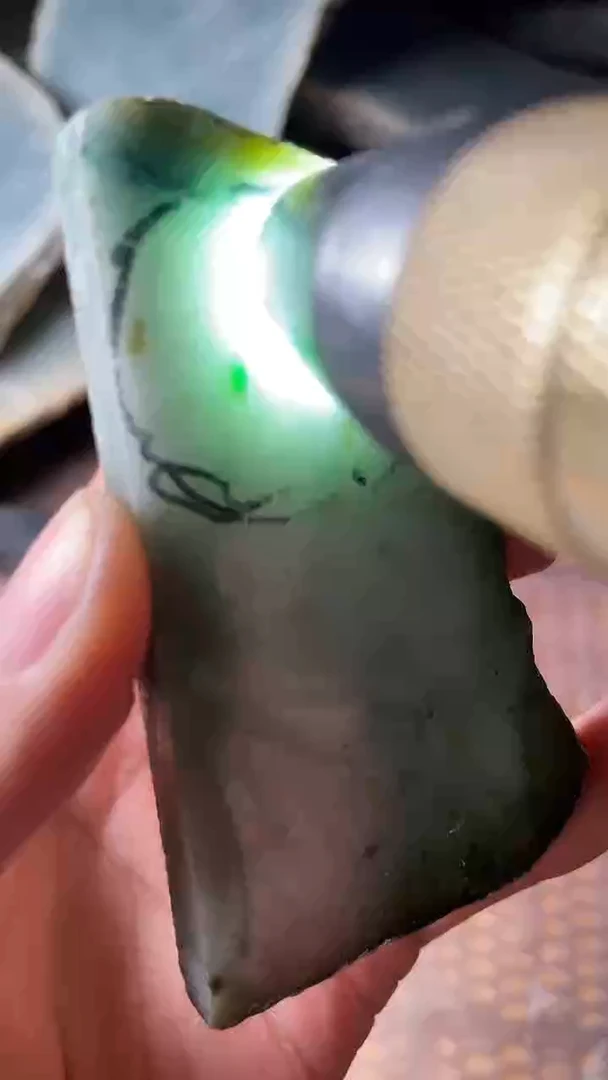 翡翠裸石天然缅甸A货翡翠