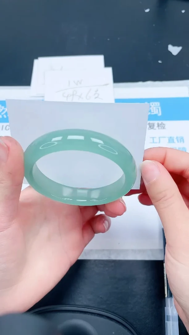 【闪购商品】石英质玉手镯未镶嵌49-58.6