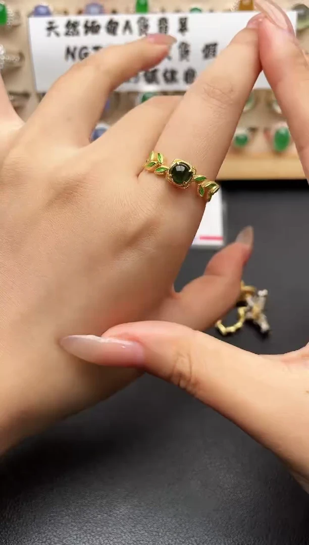 银S925镶嵌戒指翡翠一物一证一礼盒