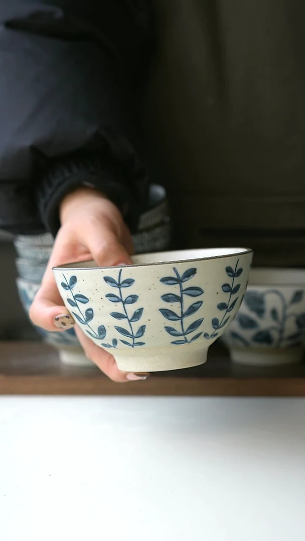 【闪购商品】陶瓷粗陶手绘藤蔓米饭碗@4-2@