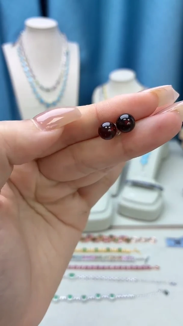 血珀银S925镶嵌耳饰037JH0104产品一个（多样性）