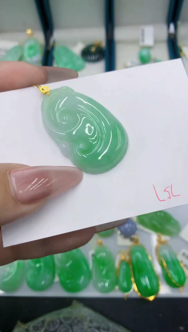 颈饰18K金镶嵌翡翠11111