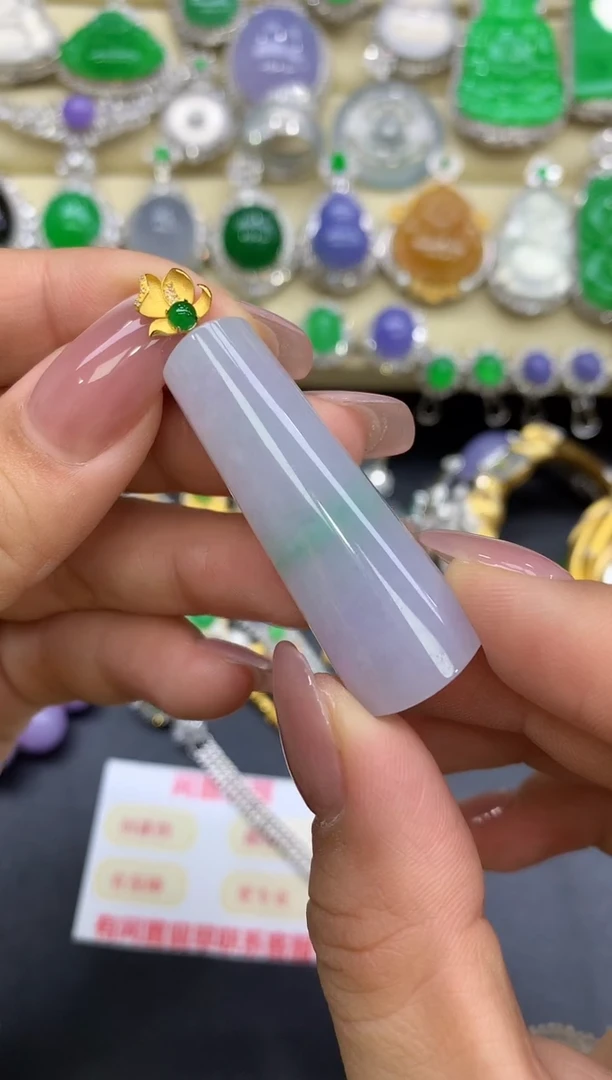 颈饰18K金镶嵌翡翠95-中国好珍宝