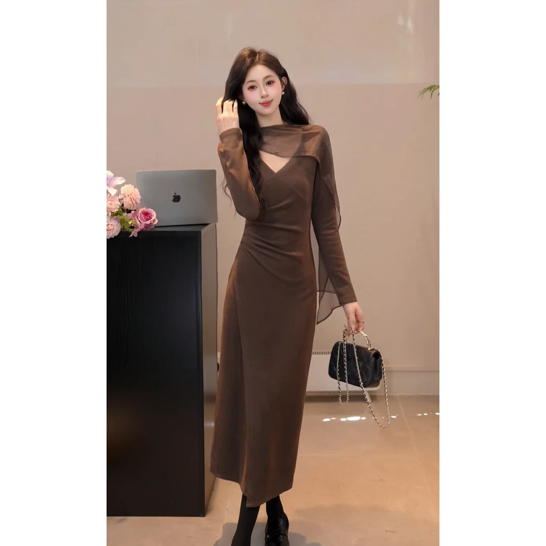 YUANLIANSU/圆脸酥【海盐茉莉】千金风气质修身压褶V领开叉连衣裙女