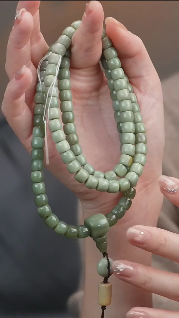 套链未镶嵌岫岩河磨玉（透闪石质玉）浆肉108