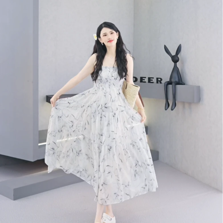 圣迪奥女装碎花时尚气质百搭夏季长裙吊带连衣裙S242Z1263