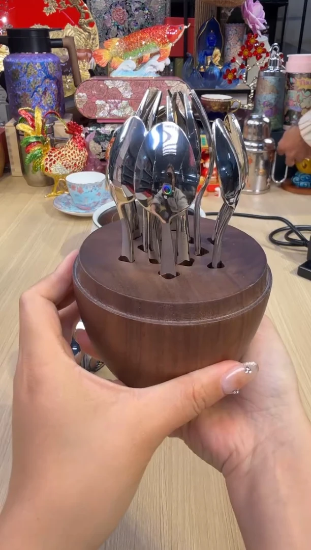 194摩登（小蛋）