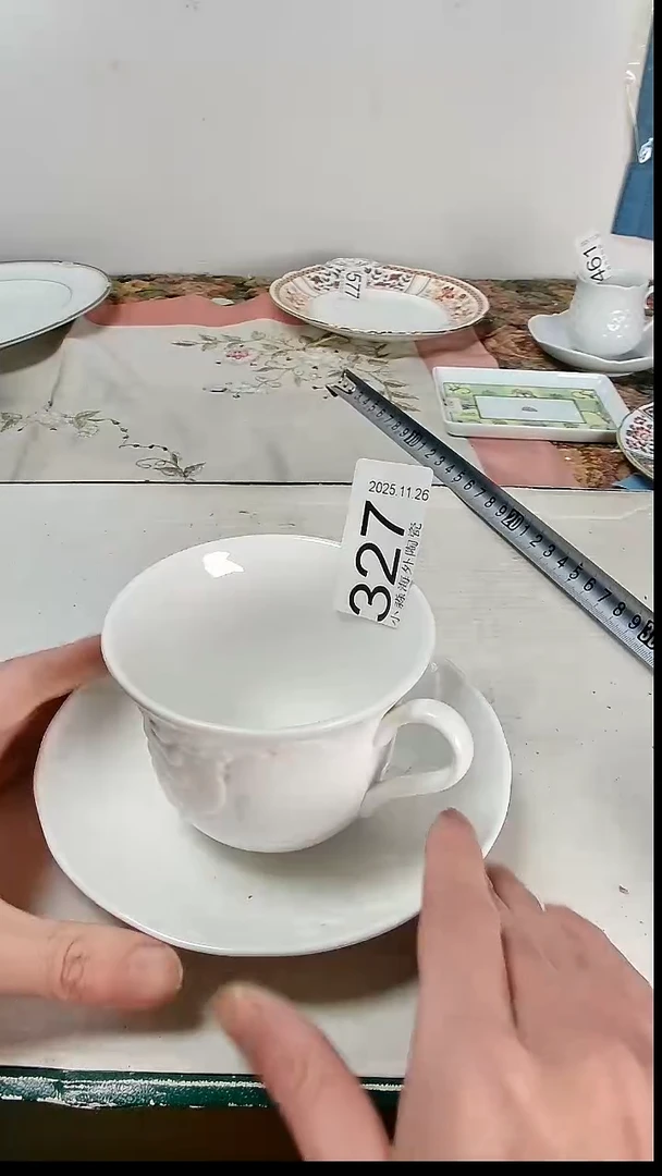 瓷片贝***了小淼海外陶瓷工艺品
