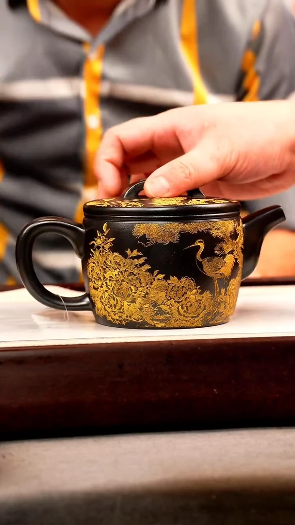 茶壶紫砂石黄 汉瓦 仙鹤 描金