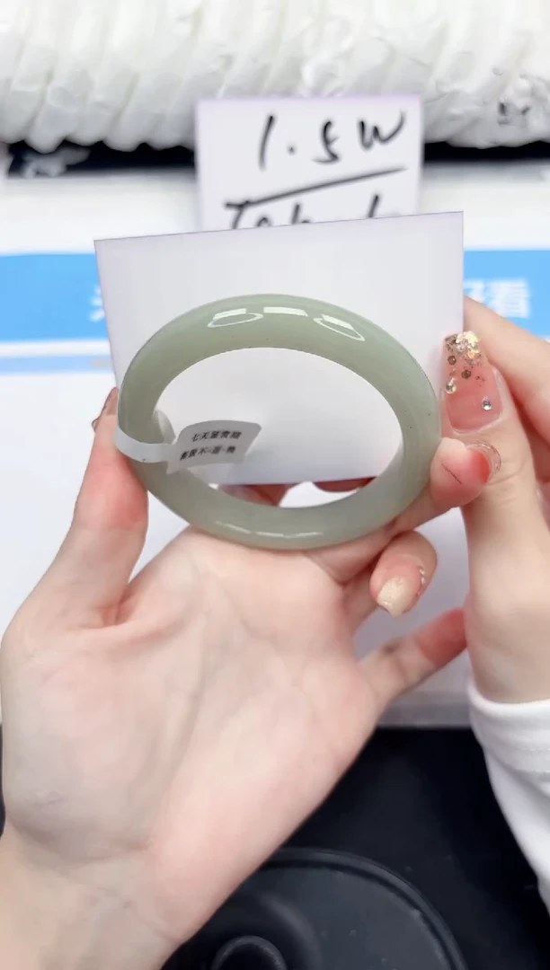 未镶嵌手镯石英质玉128-58