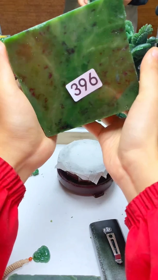 未镶嵌和田玉摆件1