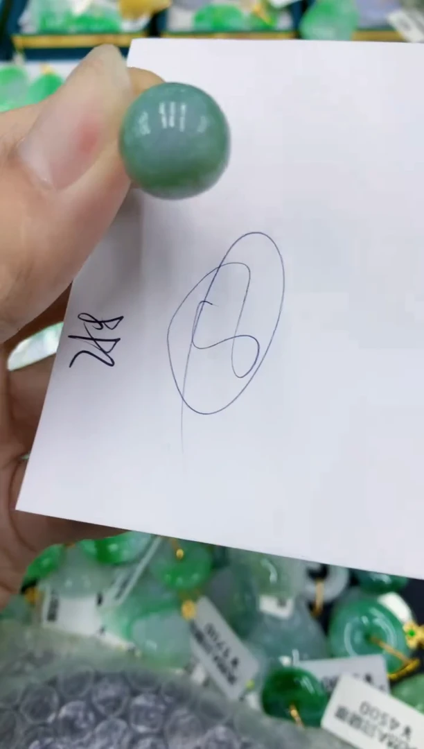 翡翠未镶嵌颈饰1111111111