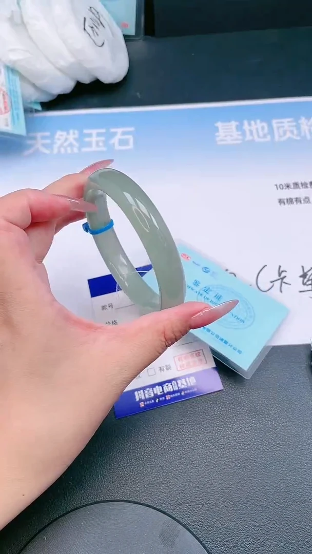 未镶嵌手镯石英质玉22T112-60