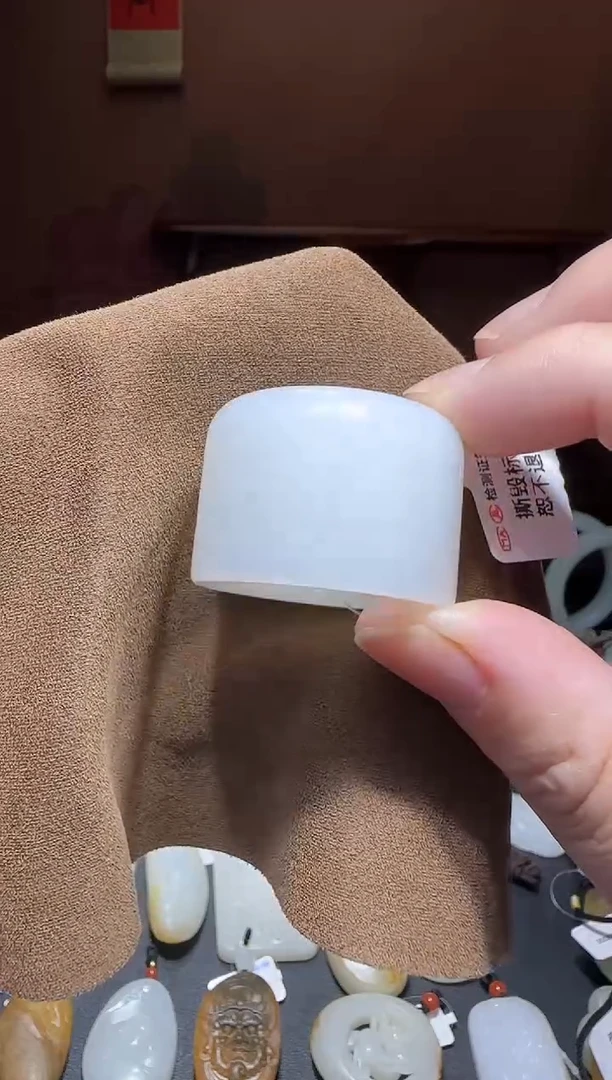 未镶嵌和田玉挂件张****9玉扳指