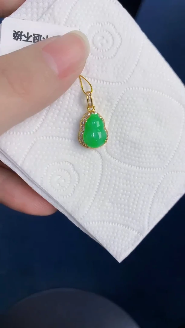 颈饰未镶嵌翡翠天然翡翠缅甸A货