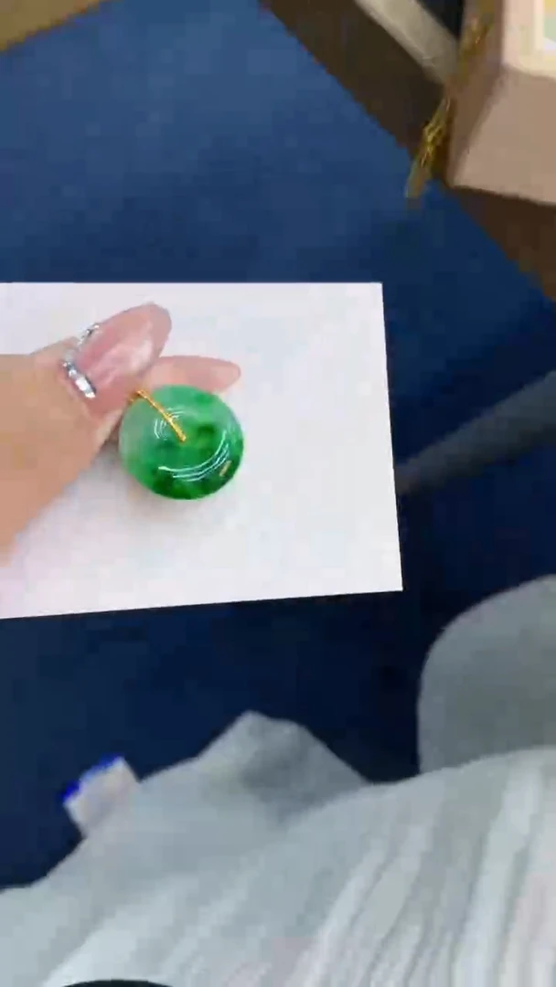 翡翠18K金镶嵌吊坠(不含链)1