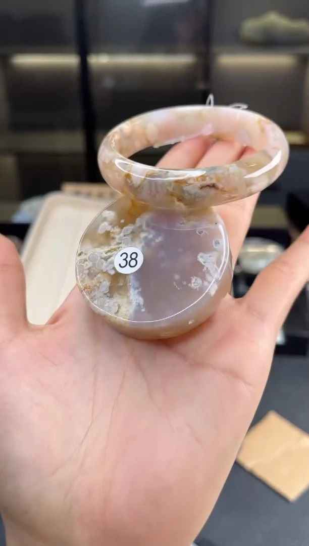 石英质玉手镯未镶嵌55圈口（赠送镯心）3911205