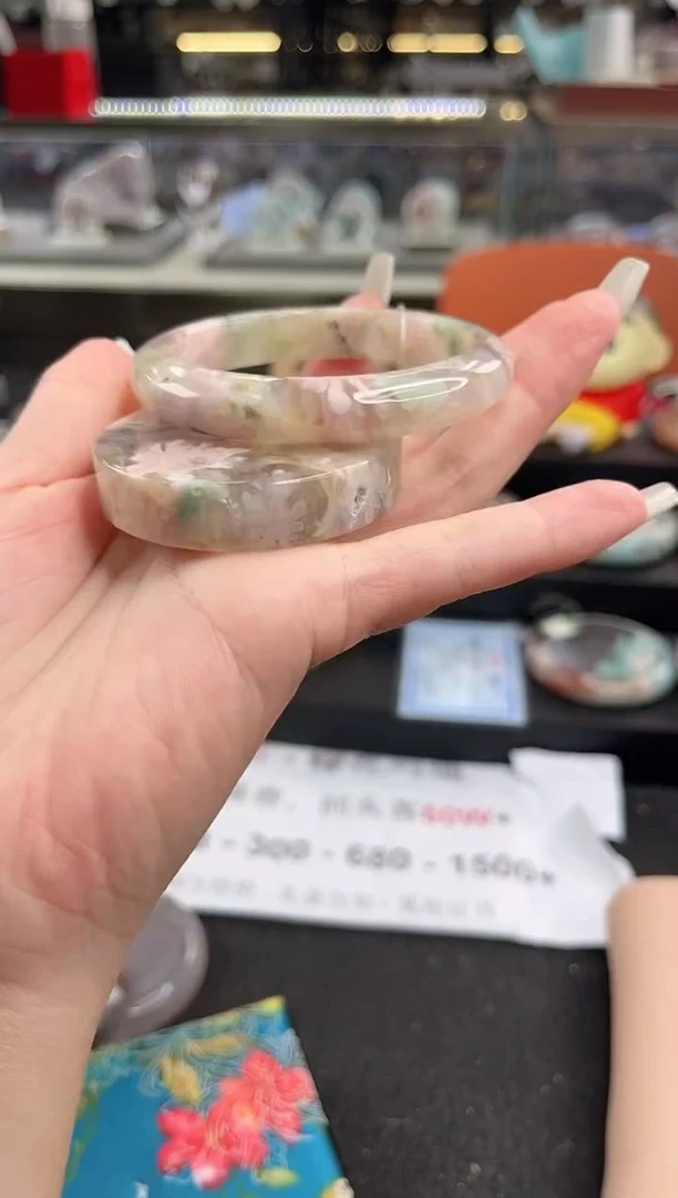 未镶嵌手镯石英质玉56圈口（赠品镯心）s96